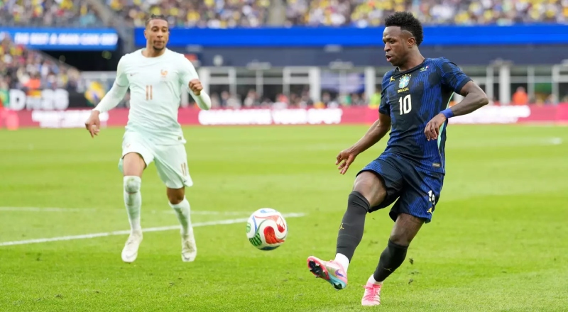 Brasil perde por 2 a 1 para a França e liga alerta a poucos meses da Copa do Mundo