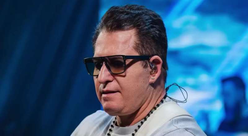 Marrone passa por nova cirurgia e pausa agenda de shows
