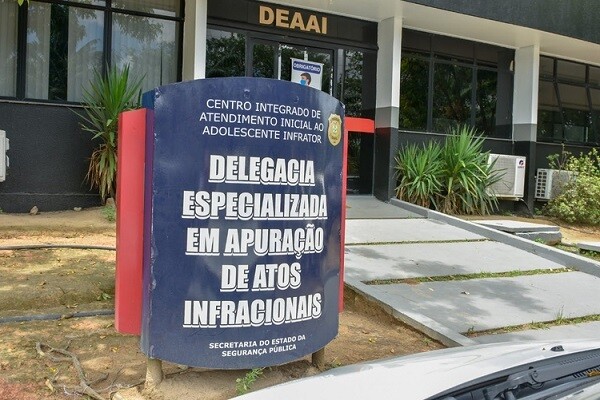 Caso grave em Manaus: três adolescentes são apreendidos após crime contra jovem de 13 anos