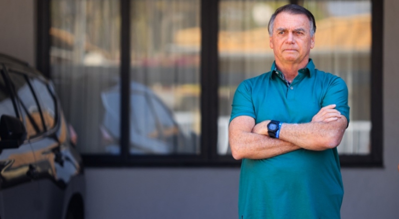 Moraes nega visitas livres de filhos a Bolsonaro em prisão domiciliar