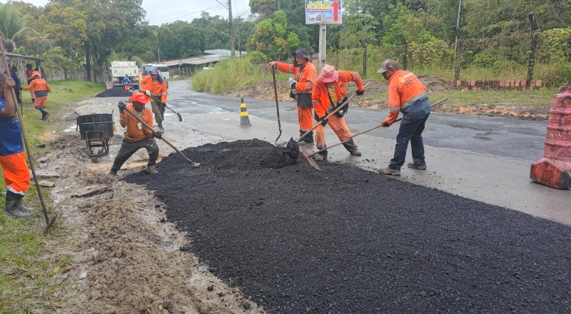 Prefeitura de Manaus avança com obras de asfalto no ramal do Brasileirinho e reforça infraestrutura