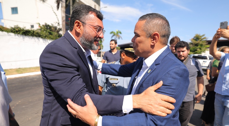 Coronel Vinícius Almeida se filia ao Podemos e entra no jogo político como aposta do grupo de Wilson Lima