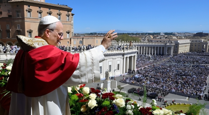 Papa Leão XIV celebra primeira Páscoa, fala português e faz apelo pela paz no mundo; veja vídeo