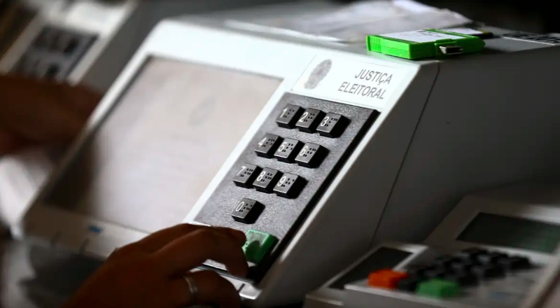 Onze governadores renunciam ao cargo para disputar eleições de 2026