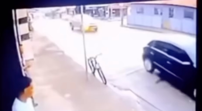“Ele ainda tentou fugir da morte”: vídeo mostra momento em que homem é executado no meio da rua; veja