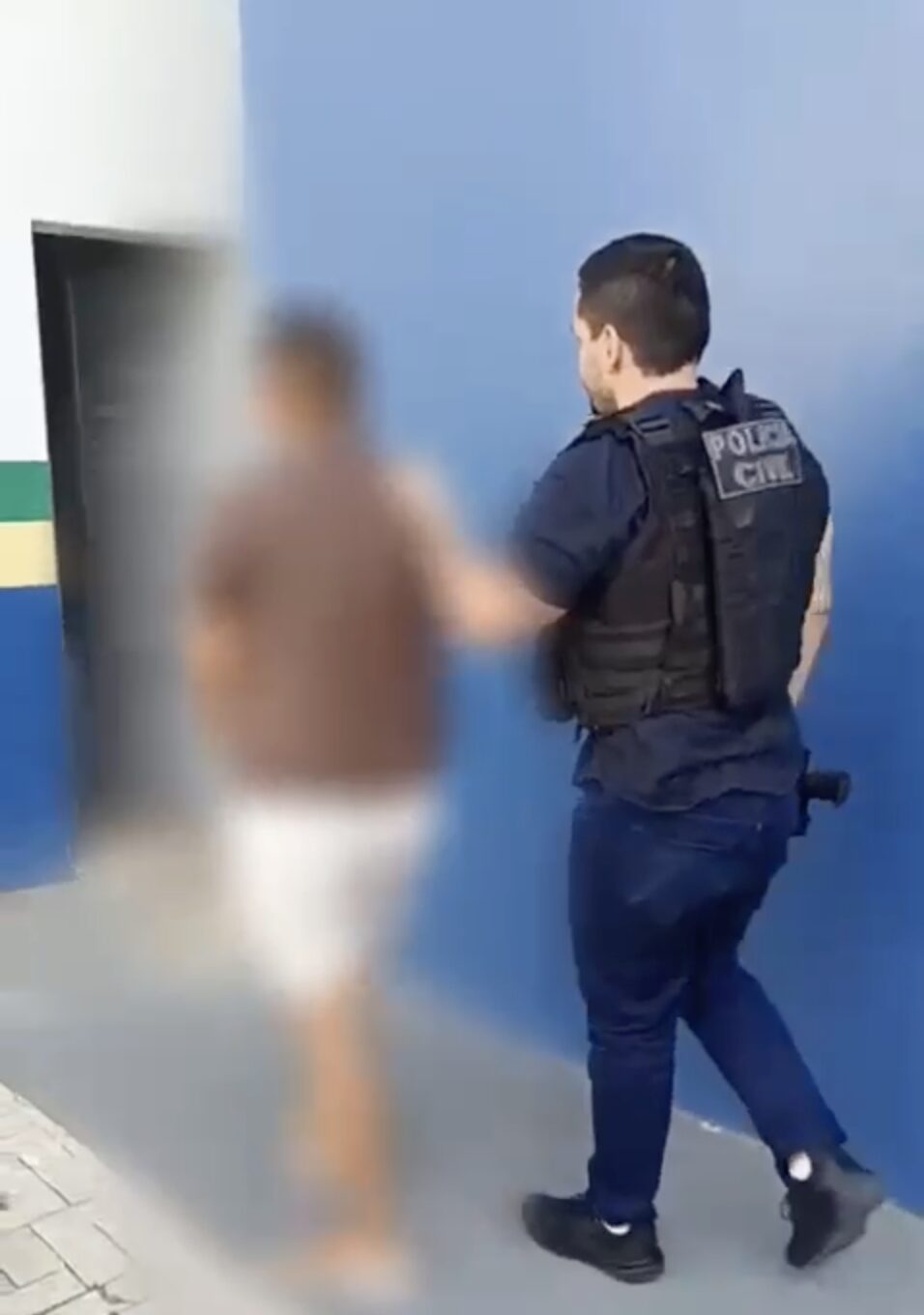 Traficante conhecido como ‘CR7’ é preso com 300 kg de maconha em Manaus; veja vídeo