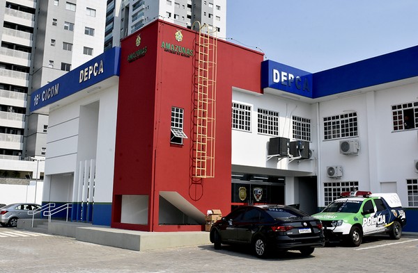 Homem é preso acusado de estuprar enteada de 10 anos em Manaus