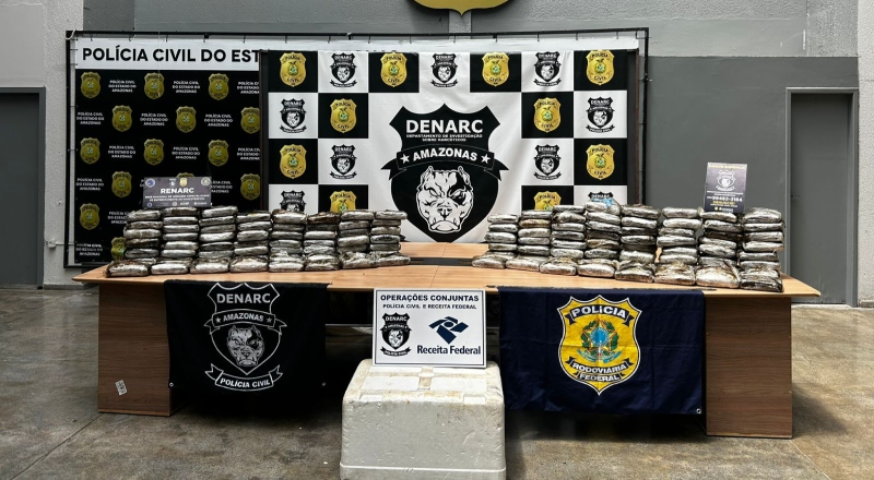 Carga de peixe com 150 kg de droga escondida é flagrada em Manaus