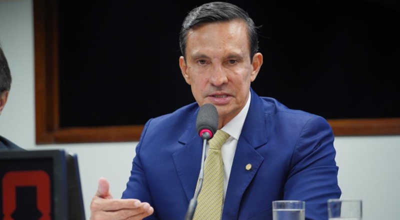 Processo por corrupção contra o deputado Sidney Leite é suspenso após o desaparecimento de réus em Maués