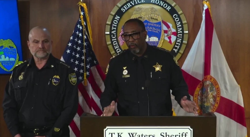 “Ninguém está acima da lei”: Polícia da Flórida indicia os próprios agentes por fraude de US$ 33 mil