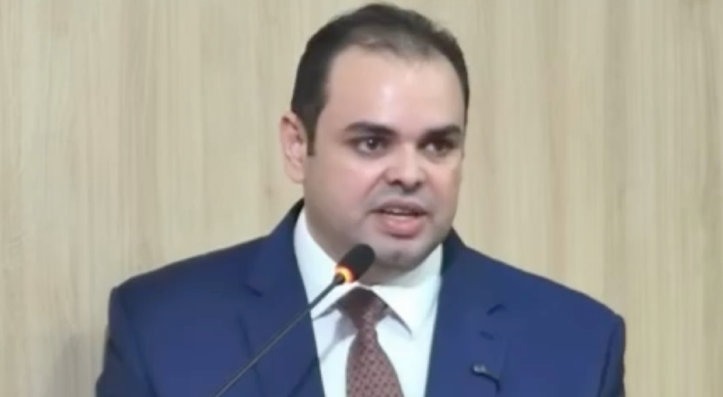 Ato falho: Roberto Cidade admite precariedade do interior do AM sob gestão do próprio grupo político; veja vídeo