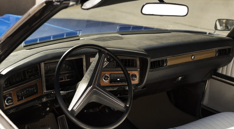 Quadrilha é presa após furtos de US$ 2 milhões em carros de luxo na Flórida Central