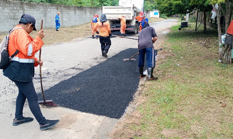 Prefeitura de Manaus avança com manutenção asfáltica no Tarumã e reforça recuperação viária na zona Oeste