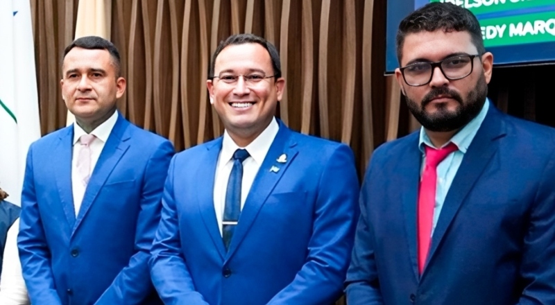 Foto de Sargento Salazar e Raiff Matos ao lado de condenado por tráfico internacional de drogas causa polêmica