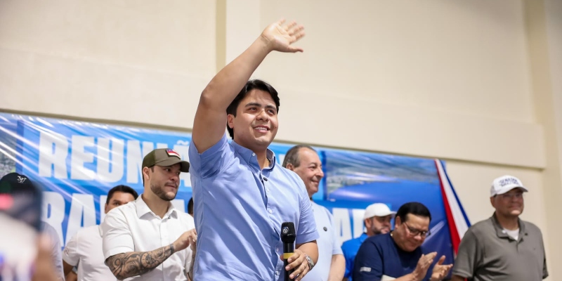 Emanoel Pinheiro anuncia pré-candidatura a deputado estadual