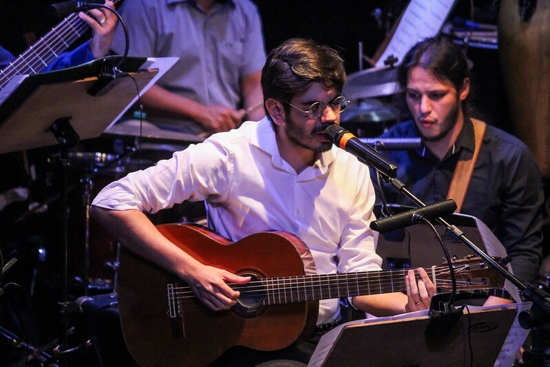 Amazonas Band reúne público em noite de bossa nova no Teatro da Instalação
