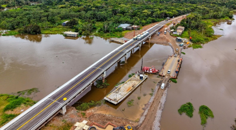 Ponte sobre o rio Autaz Mirim é liberada e tráfego é retomado na BR-319