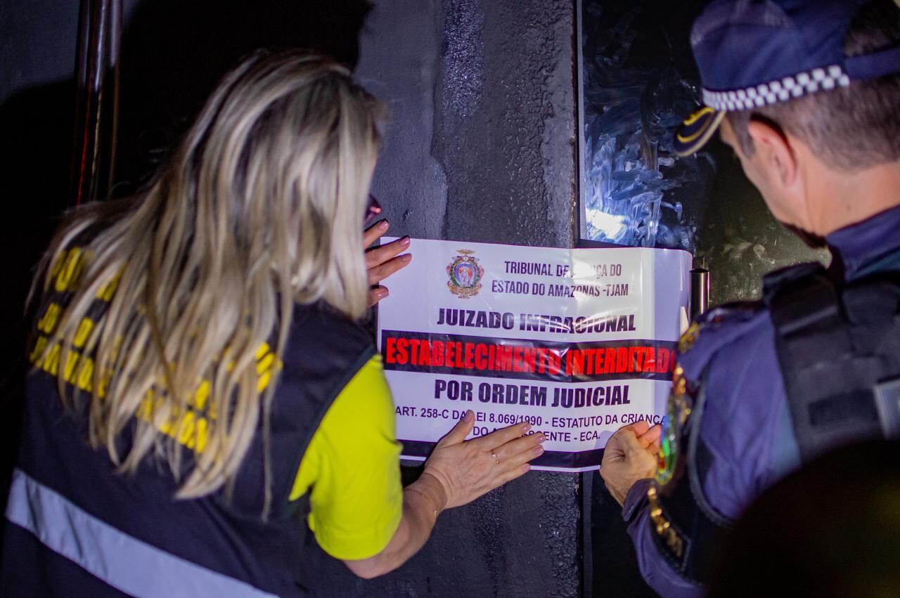 Adega é interditada, bares encerrados por venda de bebida alcoólica para adolescente em Manaus