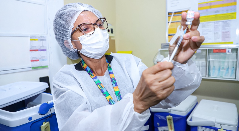 Prefeitura alerta viajantes da Copa do Mundo para atualização vacinal contra sarampo e febre amarela