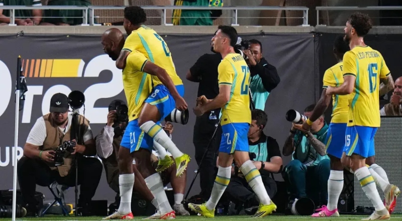 Brasil vence a Croácia por 3 a 1 em teste final antes da convocação para a Copa do Mundo