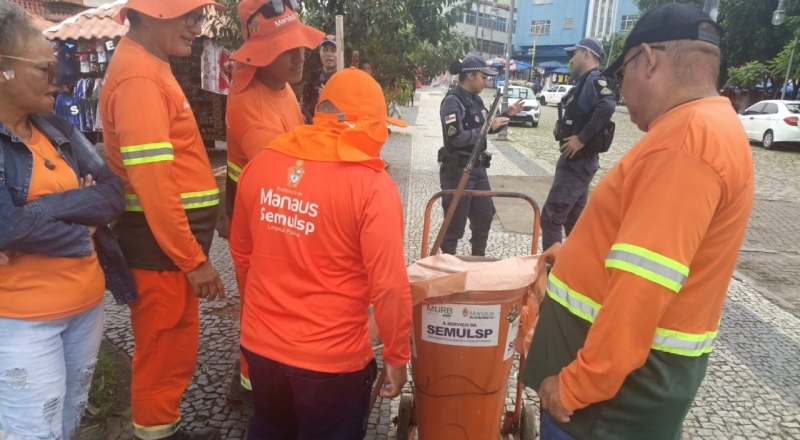 Urgente: crânio humano é encontrado em lixeira no Centro de Manaus; veja vídeo