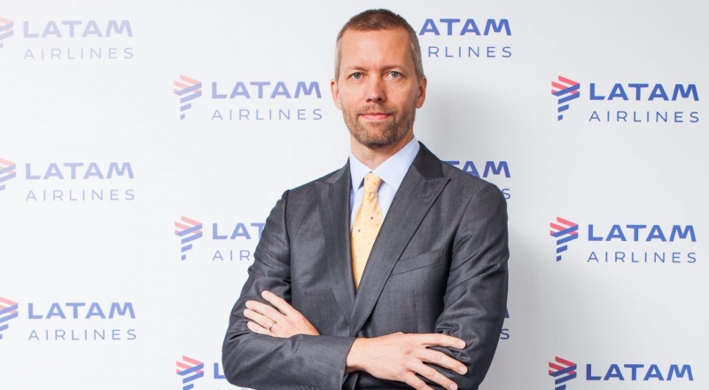 Fim da 6×1 pode acabar com voos internacionais, alerta CEO da Latam