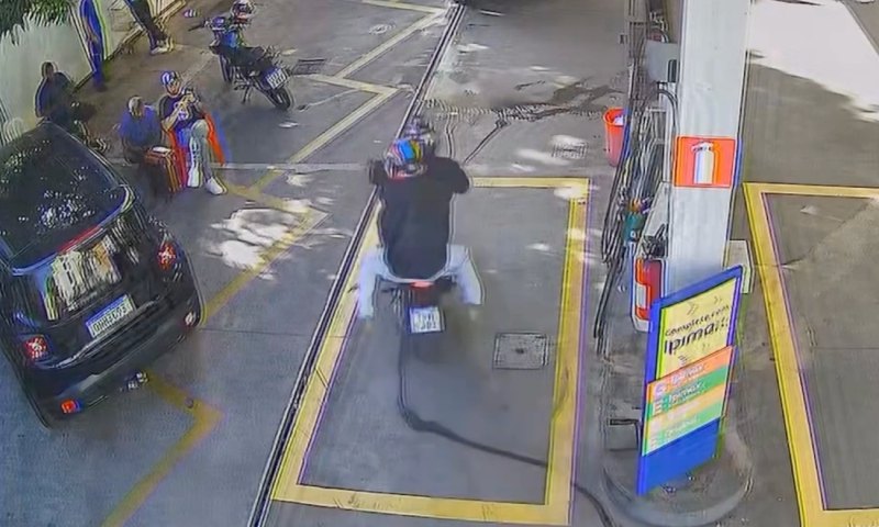 Tudo filmado: gerente de posto de combustíveis é assassinado durante expediente de trabalho; veja vídeo