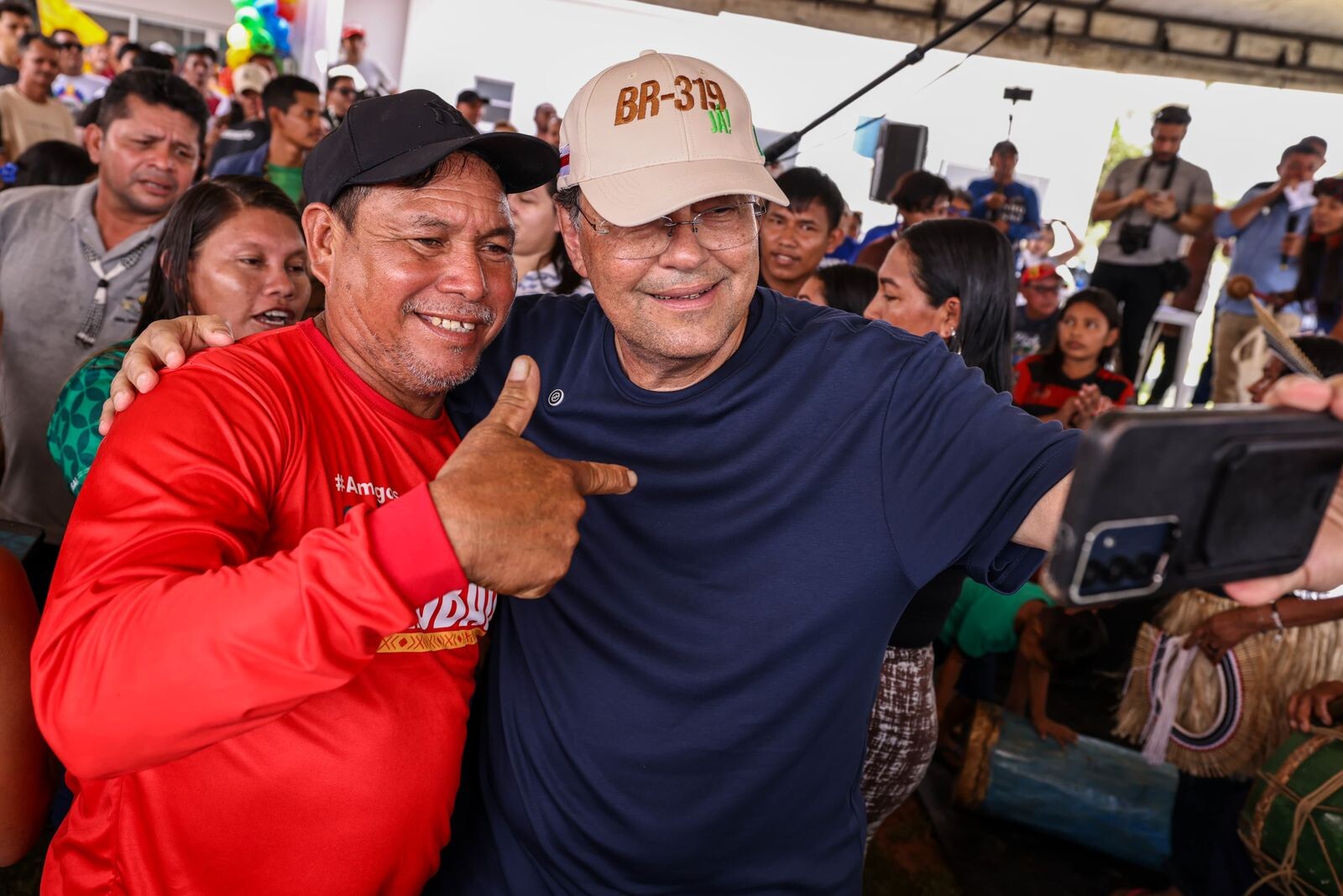 Eduardo Braga vistoria obras e acompanha nova fase da BR-319 no Amazonas