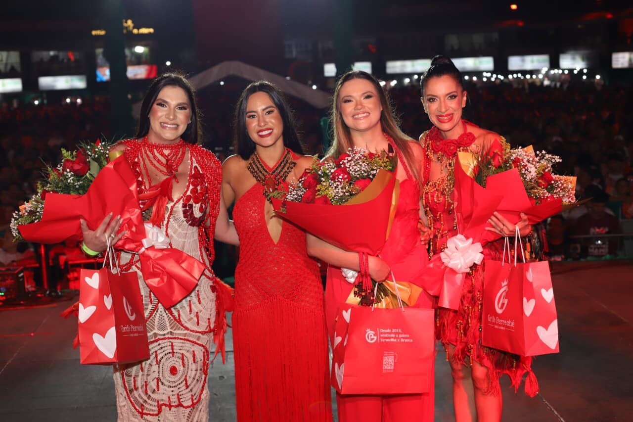 Curral do Garantido transforma Sambódromo em palco de exaltação às mulheres da Amazônia