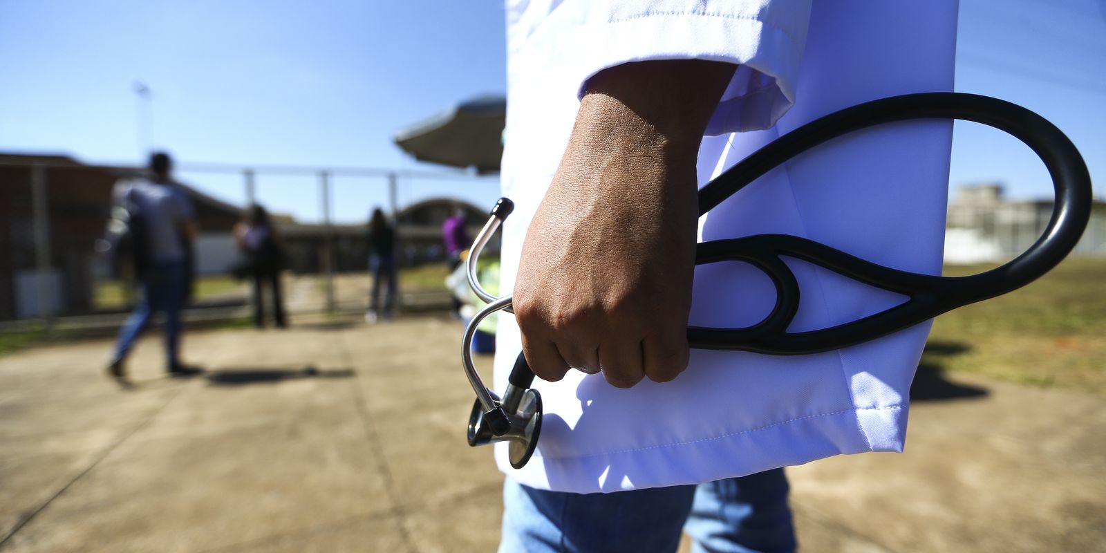 Enare 2026: Inscrições para residência com pré-requisito fecham nesta quarta; saiba como se candidatar
