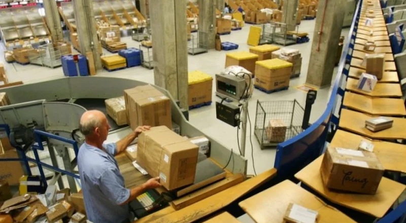 Fim da taxa das blusinhas ameaça empregos e indústria, diz CNI