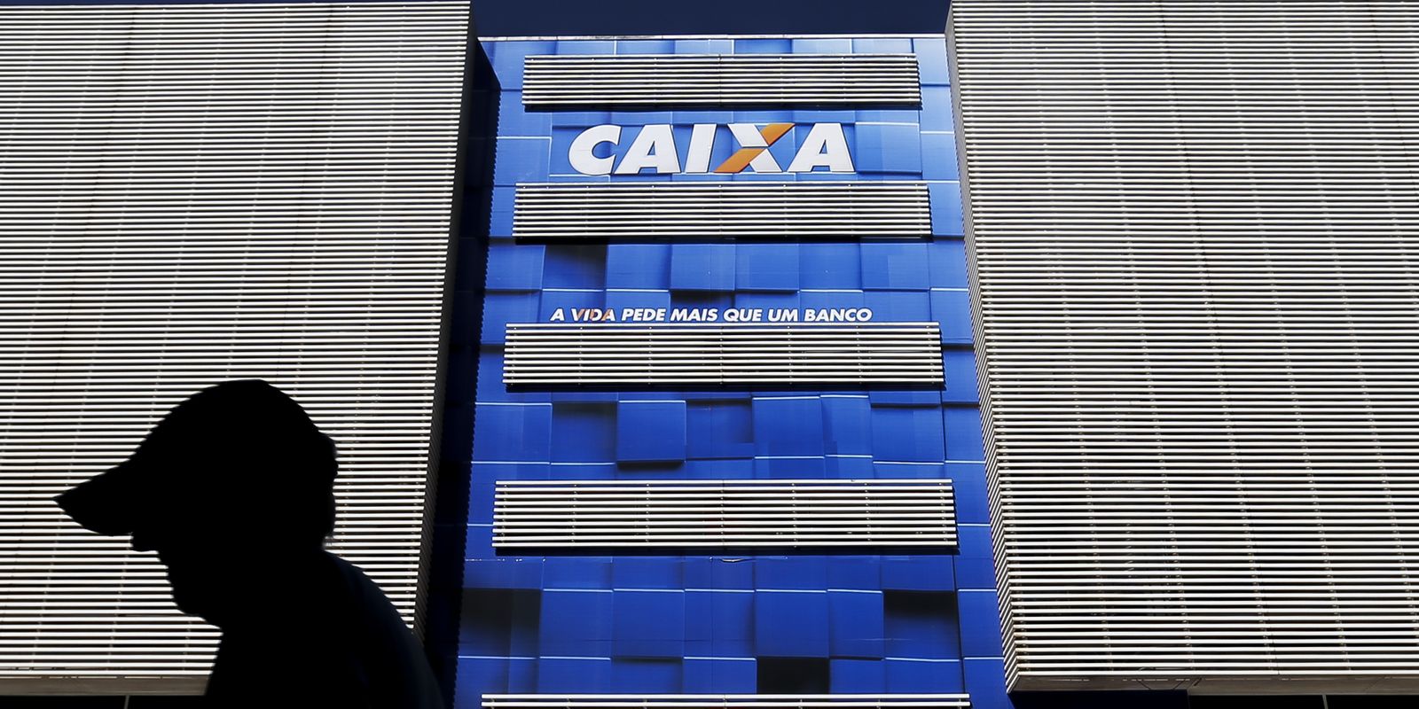 Lucro da Caixa cai 34% no primeiro trimestre: entenda os impactos