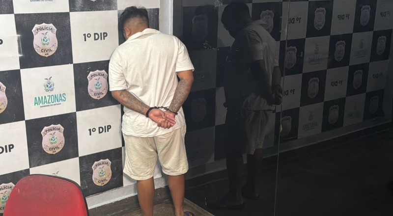 Vulgo ‘Fofinho’ é preso com drogas na Praça 14: “O beck já ia bolado!”; veja vídeo