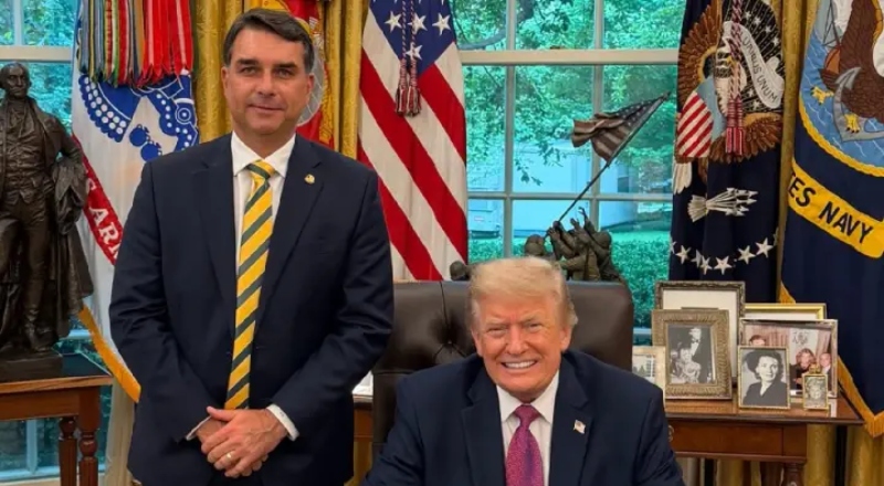 Flávio Bolsonaro diz ter pedido a Trump que PCC e CV sejam classificados como organizações terroristas