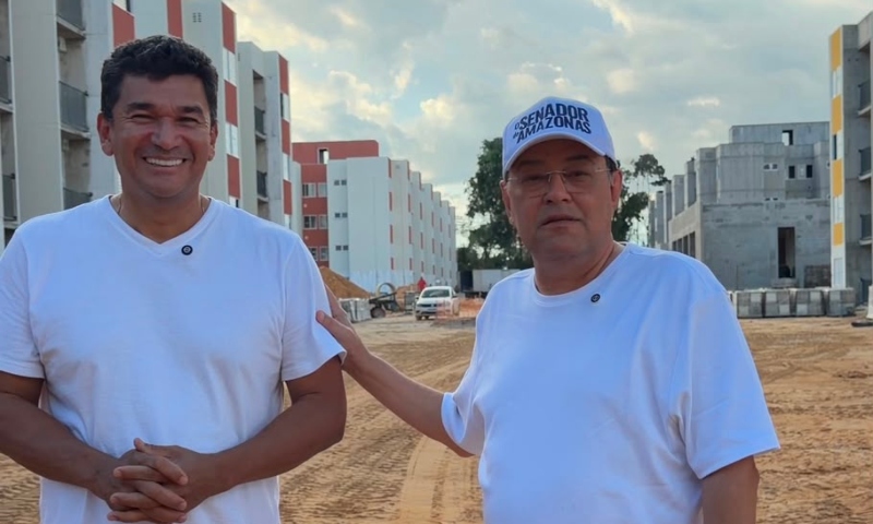 Eduardo Braga visita obras do Minha Casa, Minha Vida e acompanha avanço de empreendimentos no Tarumã
