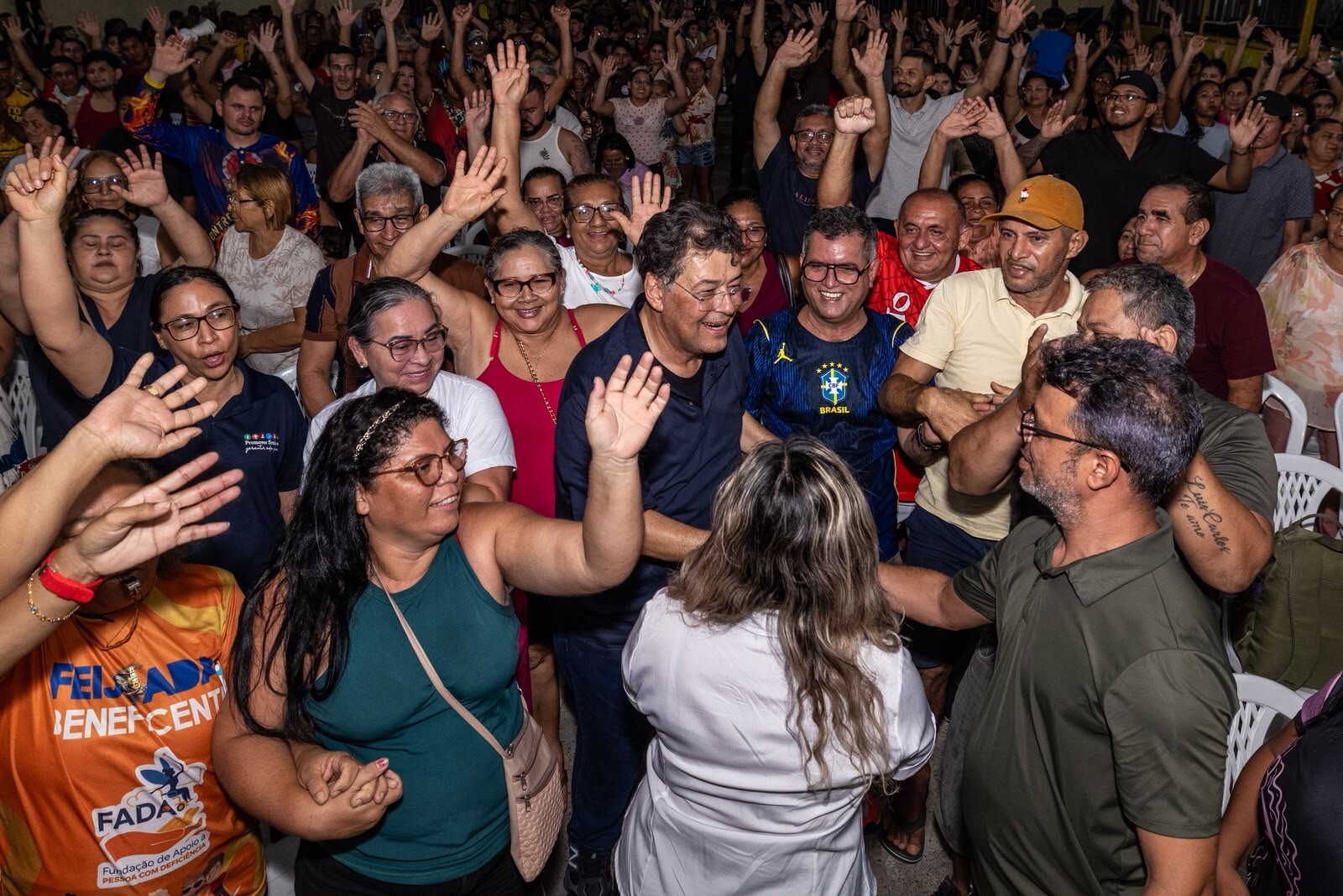 Eduardo Braga participa de encontro com lideranças e moradores no Parque das Garças