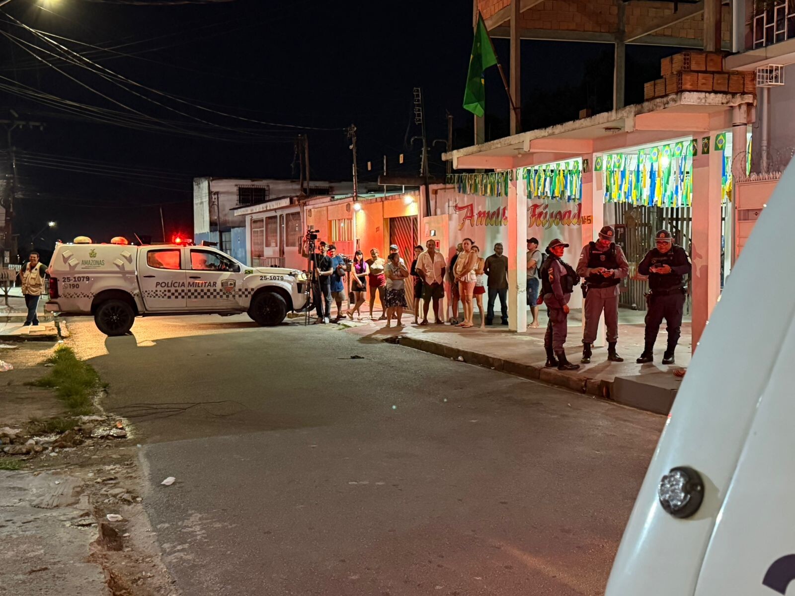 Amizade termina em tragédia: homem é morto a facadas pelo próprio amigo após discussão em bar em Manaus; veja vídeo
