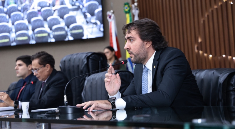Deputado Thiago Abrahim propõe ampliar acesso ao diagnóstico precoce do autismo no interior do Amazonas
