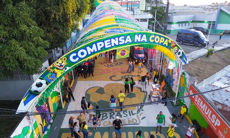 ‘Rua da Copa’ do bairro Compensa transmite estreia da Seleção Brasileira neste sábado com atrações para toda família