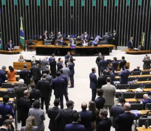 Governo retira urgência de projeto sobre escala 6x1 e impactos