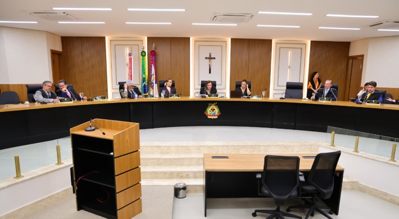 Nova eleição redefine comando do TCE-AM; veja quem assume os cargos