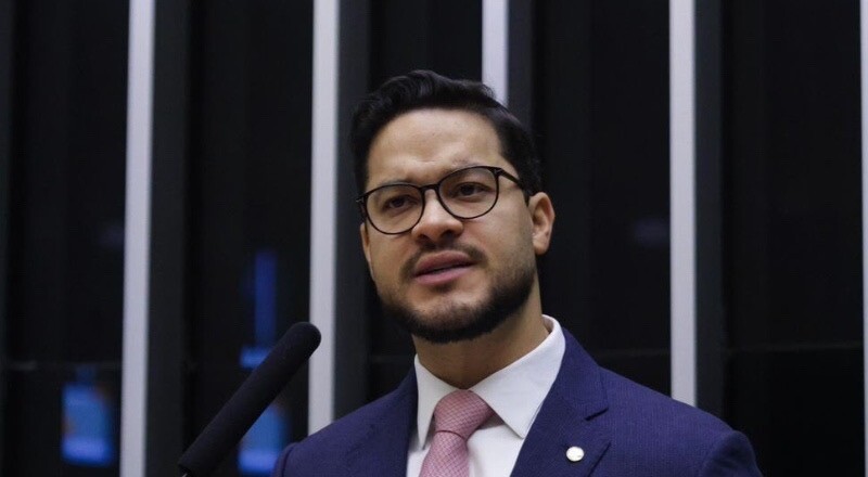 Adail Filho destaca avanço da Ponte do Abial e reforça trabalho de articulação por investimentos para Tefé