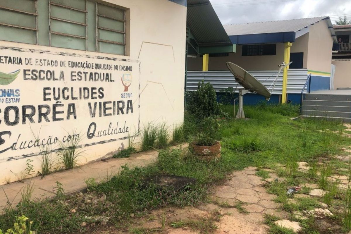 Educação em colapso: fiação exposta, infiltrações e calor extremo expõem abandono e Justiça cobra ação da Seduc