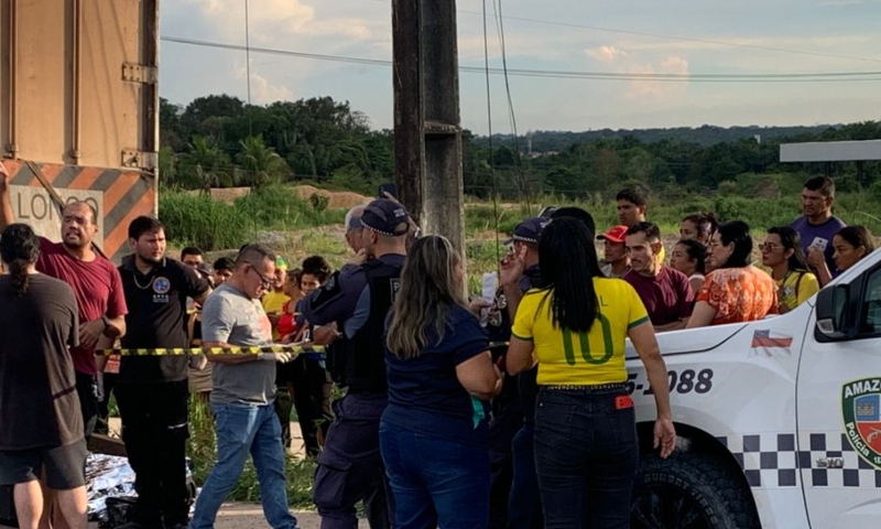 Sexta-feira sangrenta: médico morre em acidente entre moto e carreta na AM-010; veja vídeo