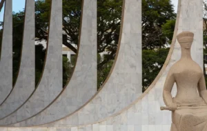CNJ adia para agosto análise de regras sobre aposentadoria compulsória