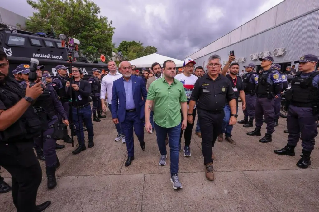 Escândalo: projeto de Roberto Cidade quer manter salários de mais de R$ 50 mil para delegados após deixarem seus cargos de chefia