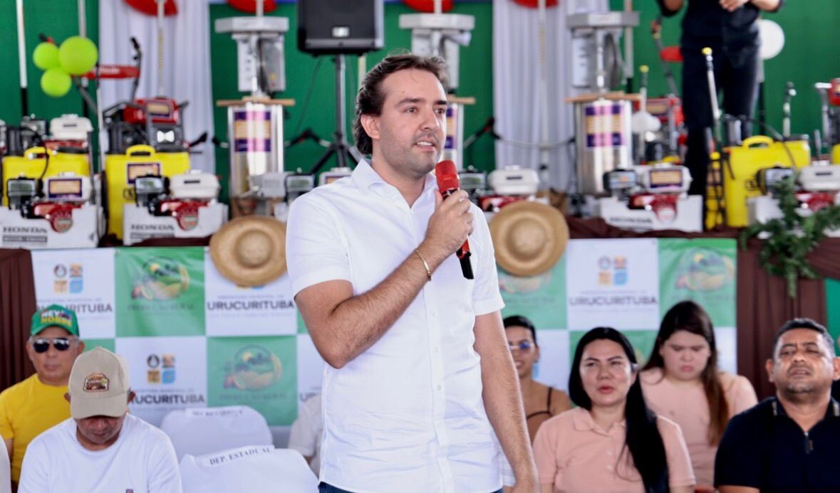 Deputado Thiago Abrahim entrega R$ 1 milhão em investimentos para o setor primário de Urucurituba