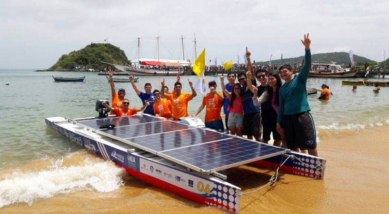 Tecnologia, sustentabilidade e inovação: conheça o barco movido a energia solar criado por estudantes da UEA que vai representar o Amazonas em competição no Rio de Janeiro