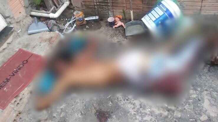 Homem é esfaqueado após confusão com moradores e cai em igarapé na zona Leste de Manaus