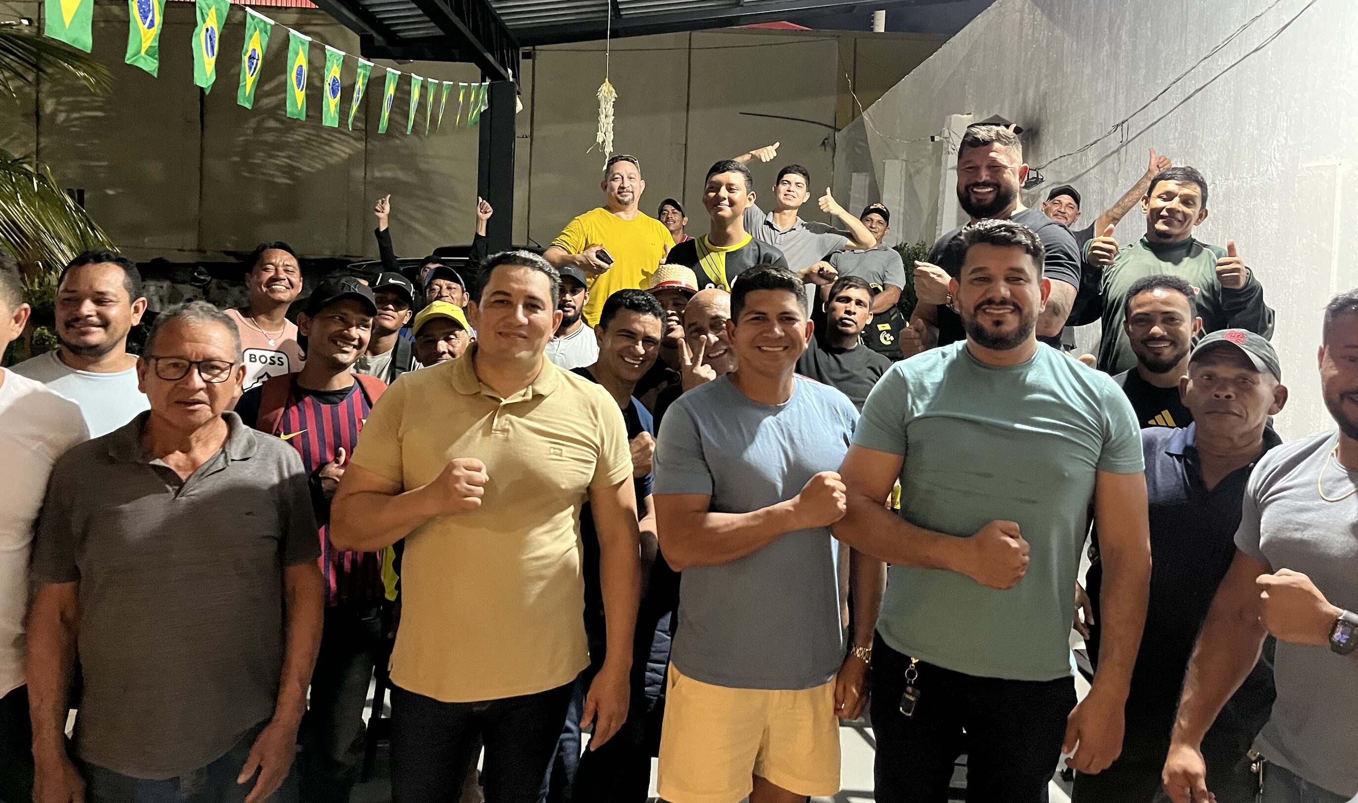 Simao Peixoto mantém agenda intensa em Manaus e se reúne com empresários e trabalhadores da construção civil; veja vídeo